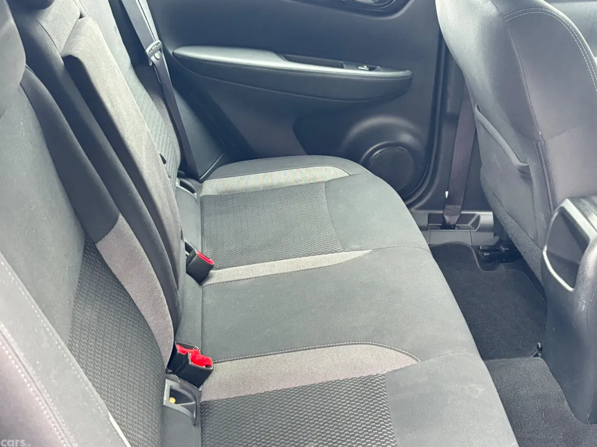 Nissan Qashqai Hatchback, Petrol, 2020, Black