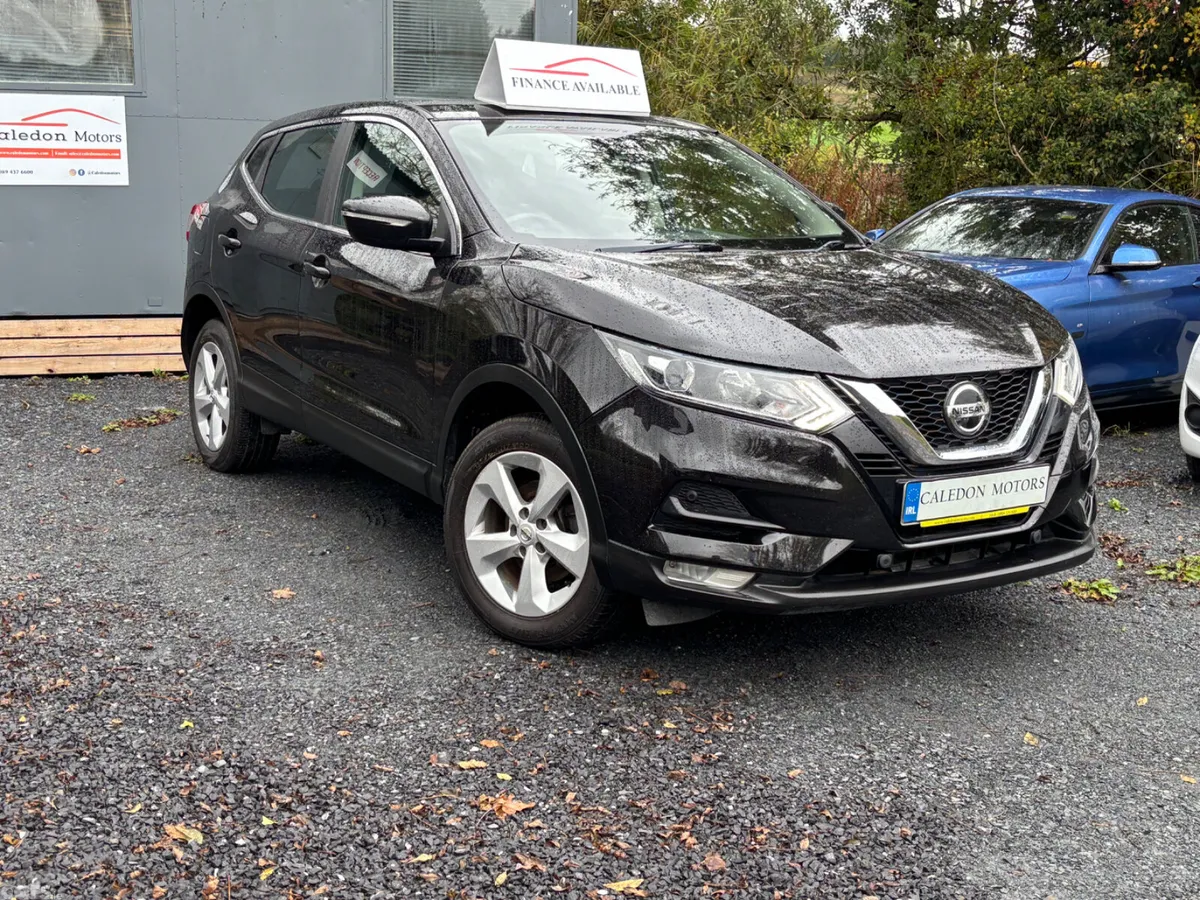 Nissan Qashqai Hatchback, Petrol, 2020, Black