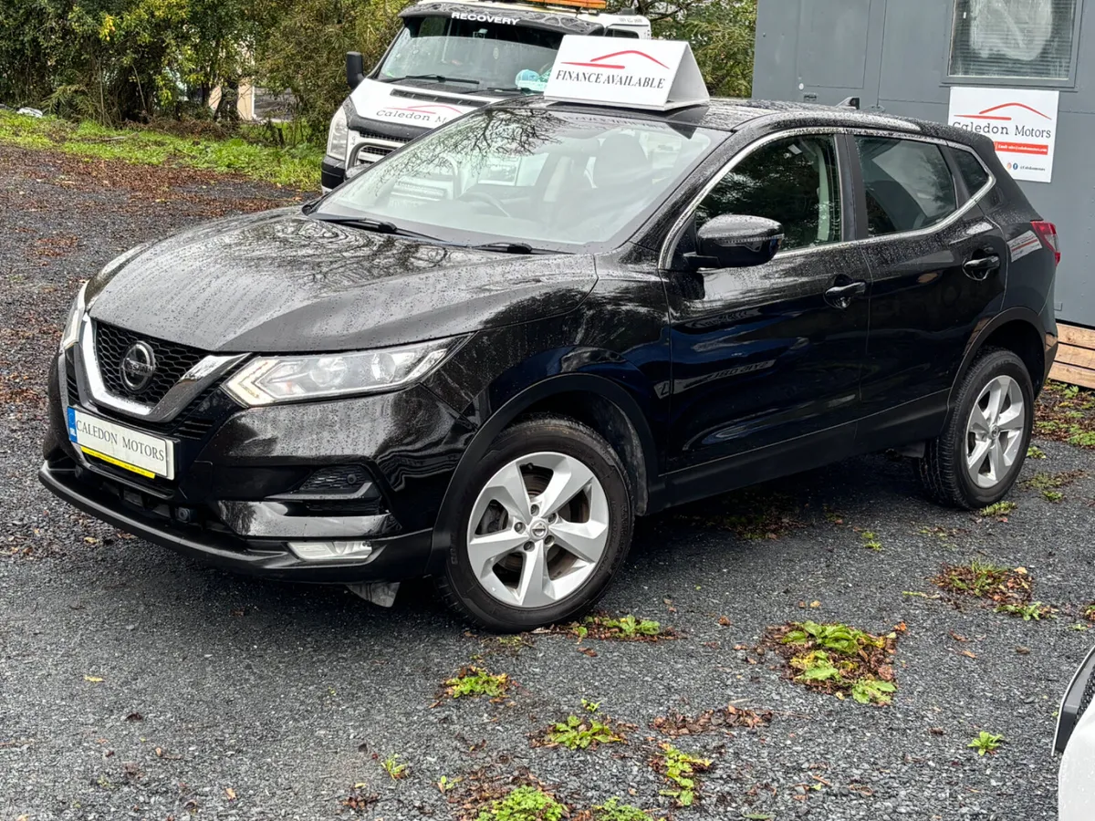 Nissan Qashqai Hatchback, Petrol, 2020, Black
