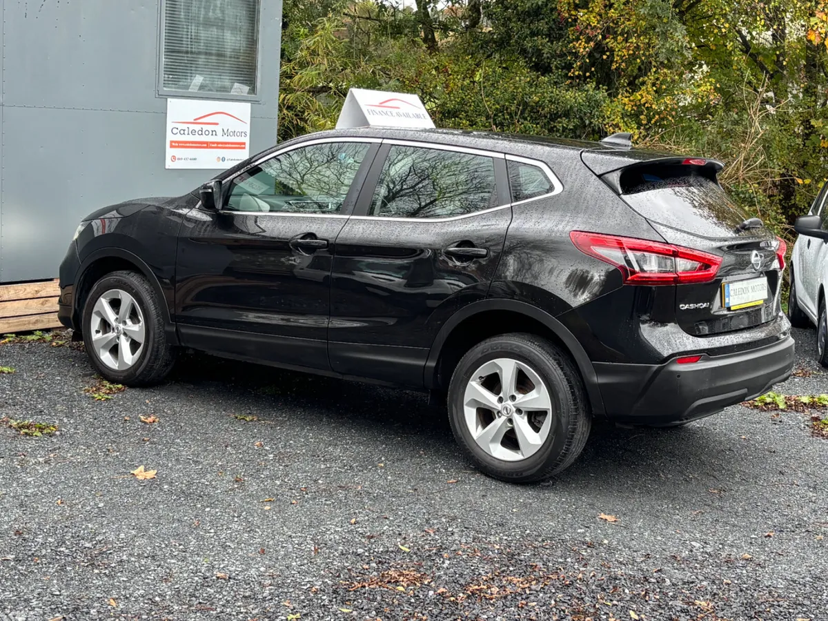Nissan Qashqai Hatchback, Petrol, 2020, Black