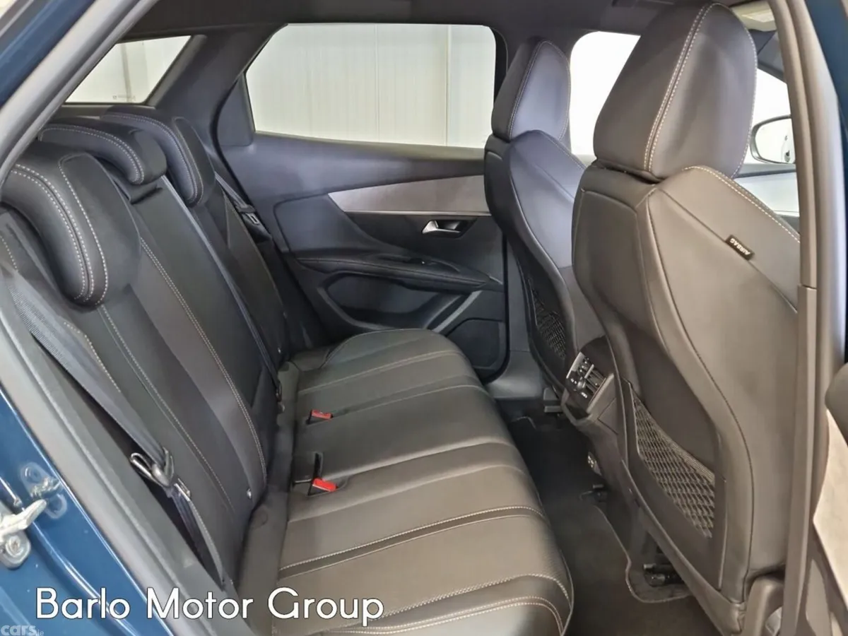 Peugeot 3008 MPV, Petrol Hybrid, 2024, Blue