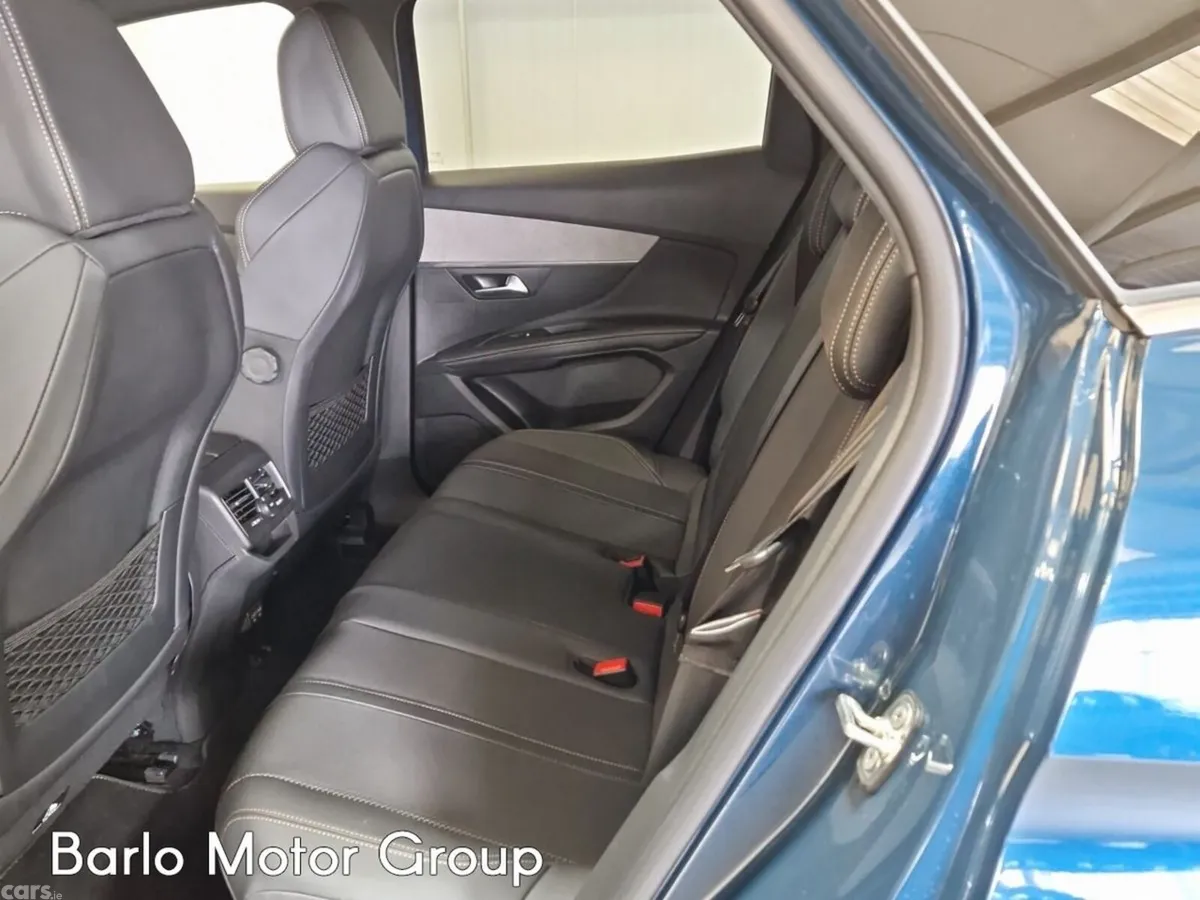 Peugeot 3008 MPV, Petrol Hybrid, 2024, Blue