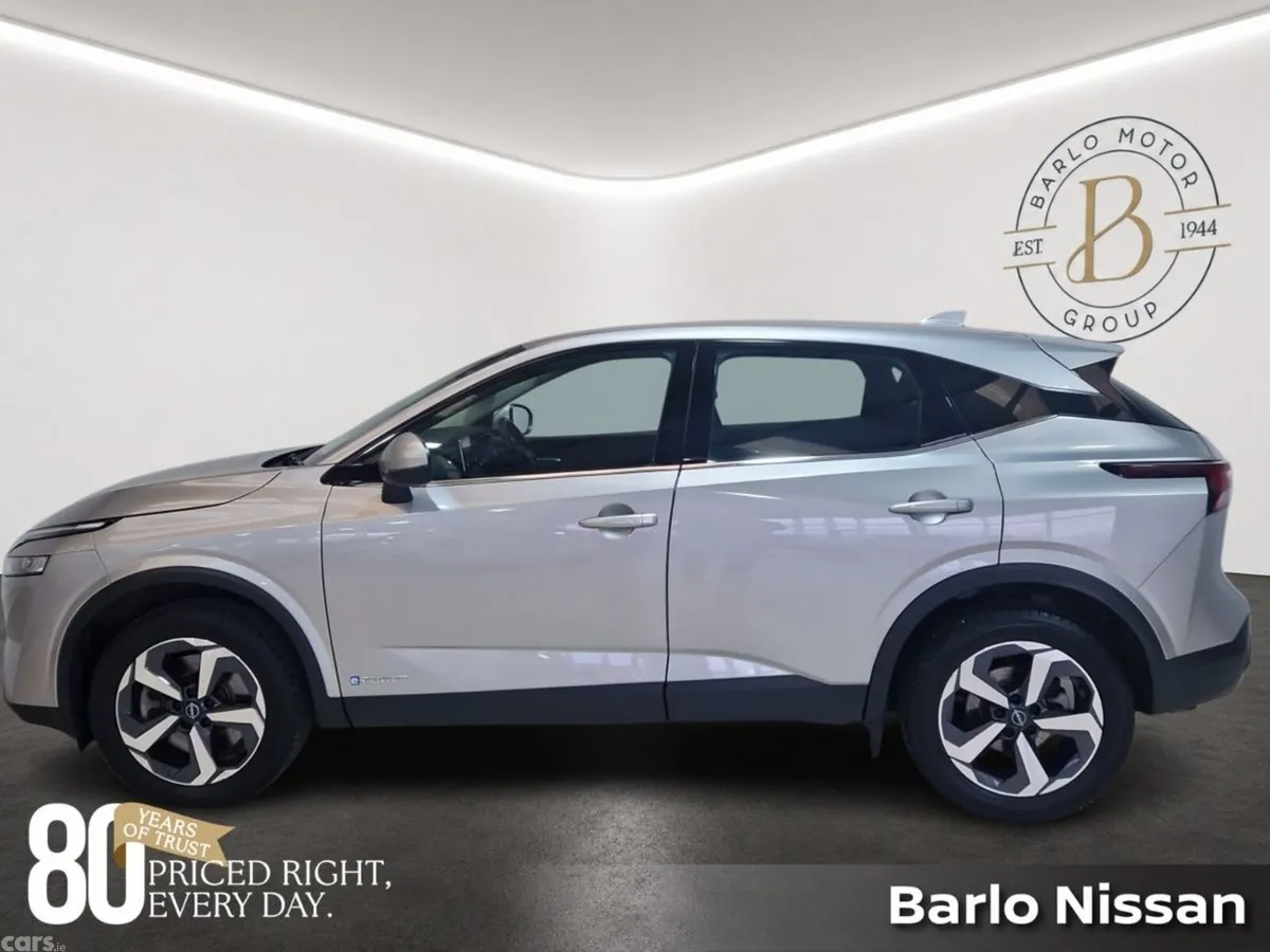 Nissan Qashqai MPV, Petrol Hybrid, 2023, Grey