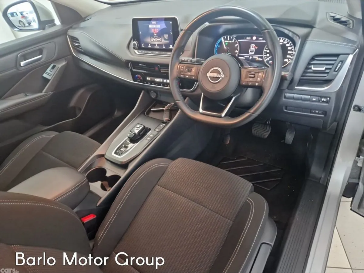 Nissan Qashqai MPV, Petrol Hybrid, 2023, Grey