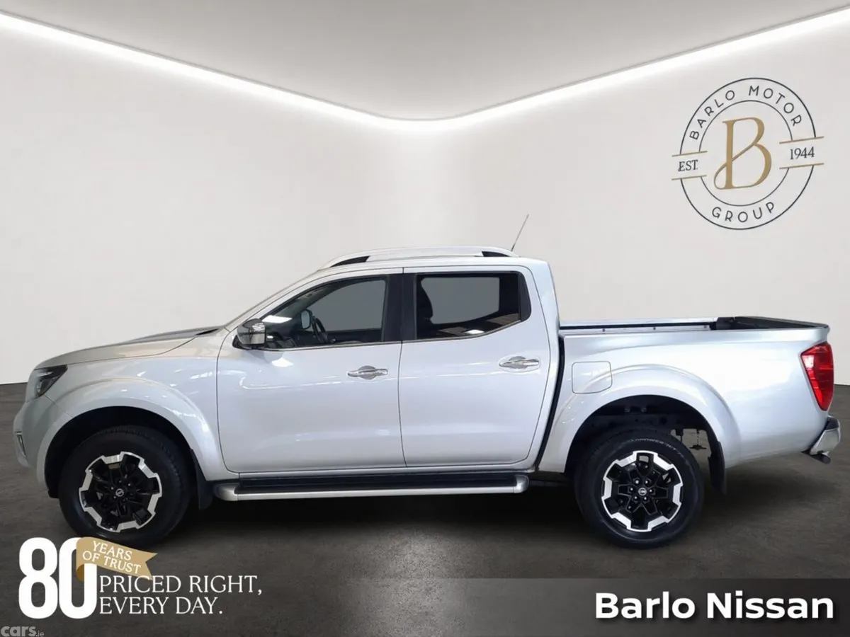 Nissan Navara MPV, Diesel, 2021, Silver