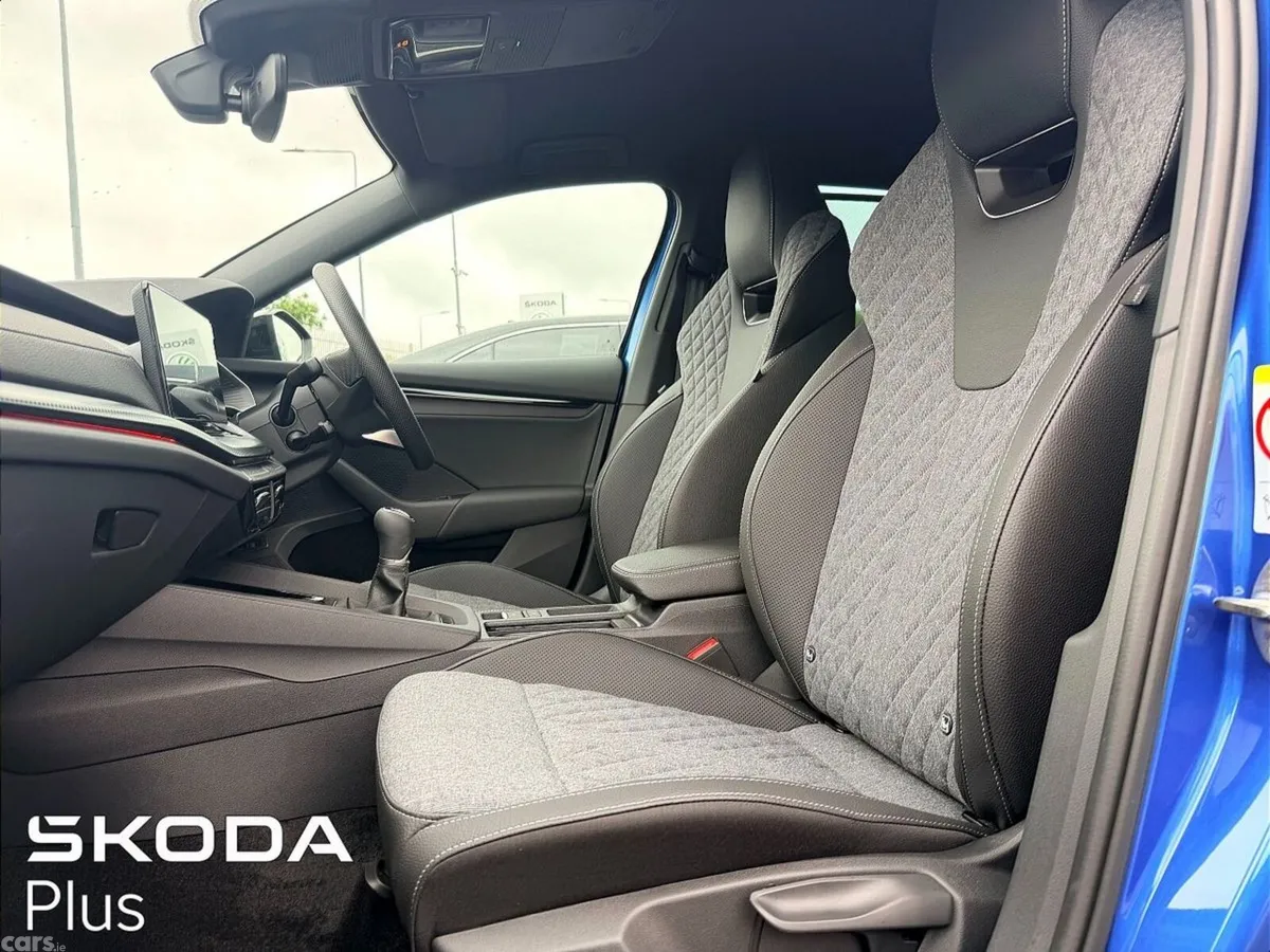Skoda Octavia Estate, Diesel, 2026, Blue