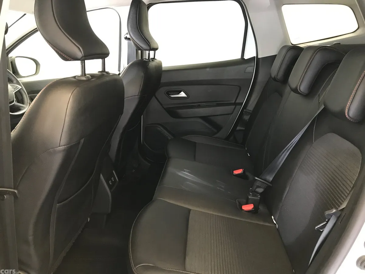 Dacia Duster SUV, Diesel, 2023, White