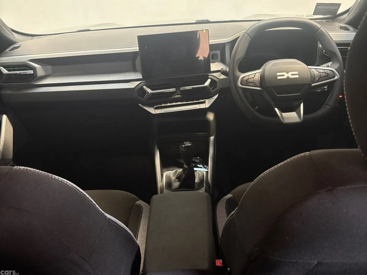 Dacia Duster SUV, Petrol Hybrid, 2026, Grey