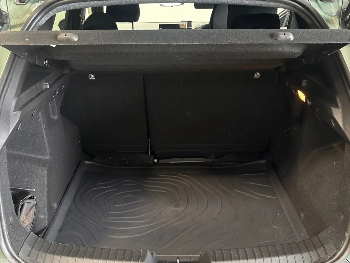 Dacia Duster SUV, Petrol Hybrid, 2026, Grey