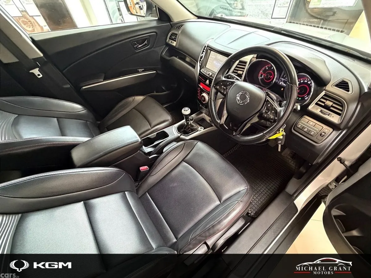 SsangYong Tivoli SUV, Diesel, 2021, Silver