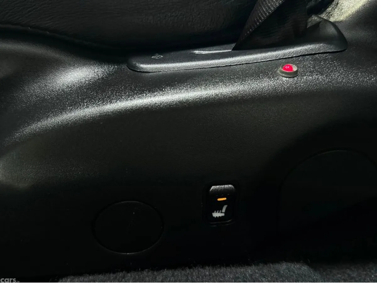 Alfa Romeo 156 Saloon, Petrol, 2002, Red