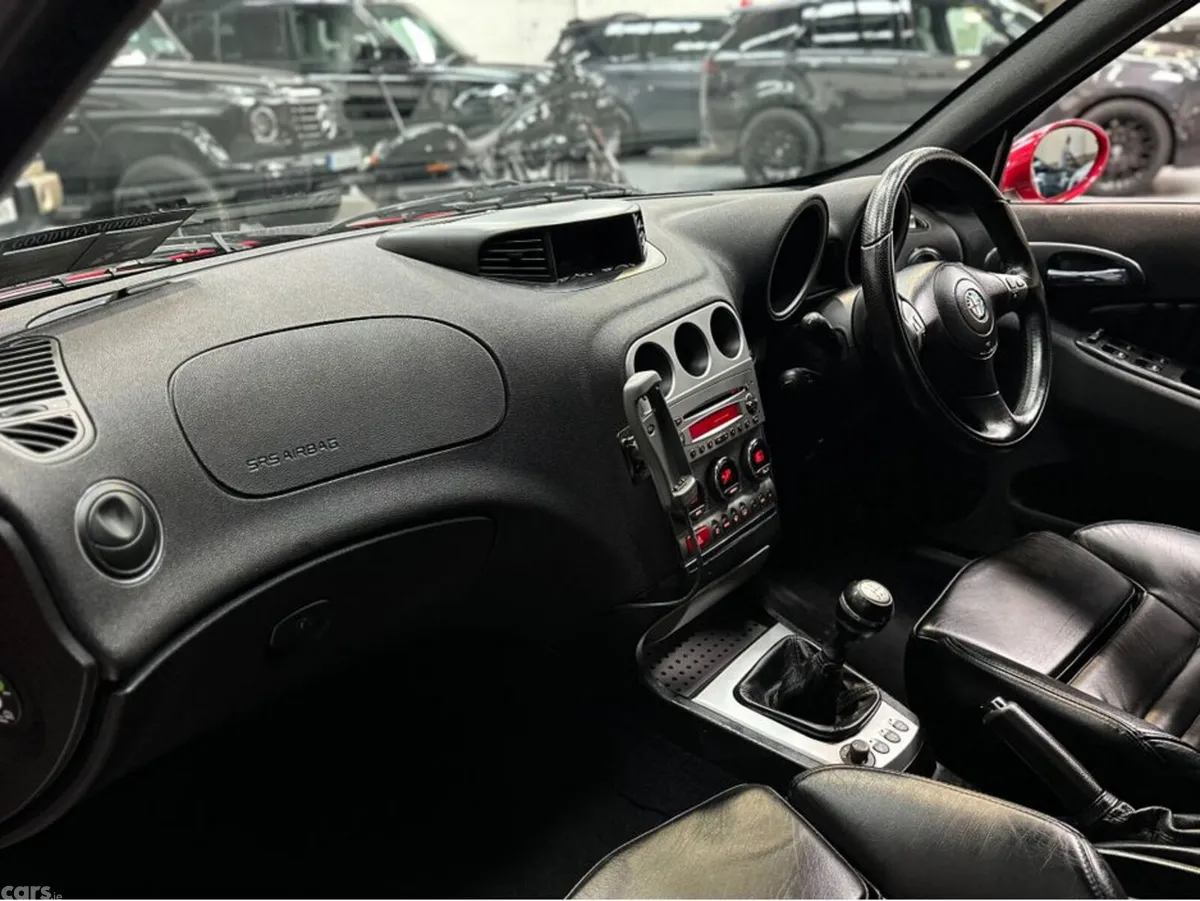 Alfa Romeo 156 Saloon, Petrol, 2002, Red