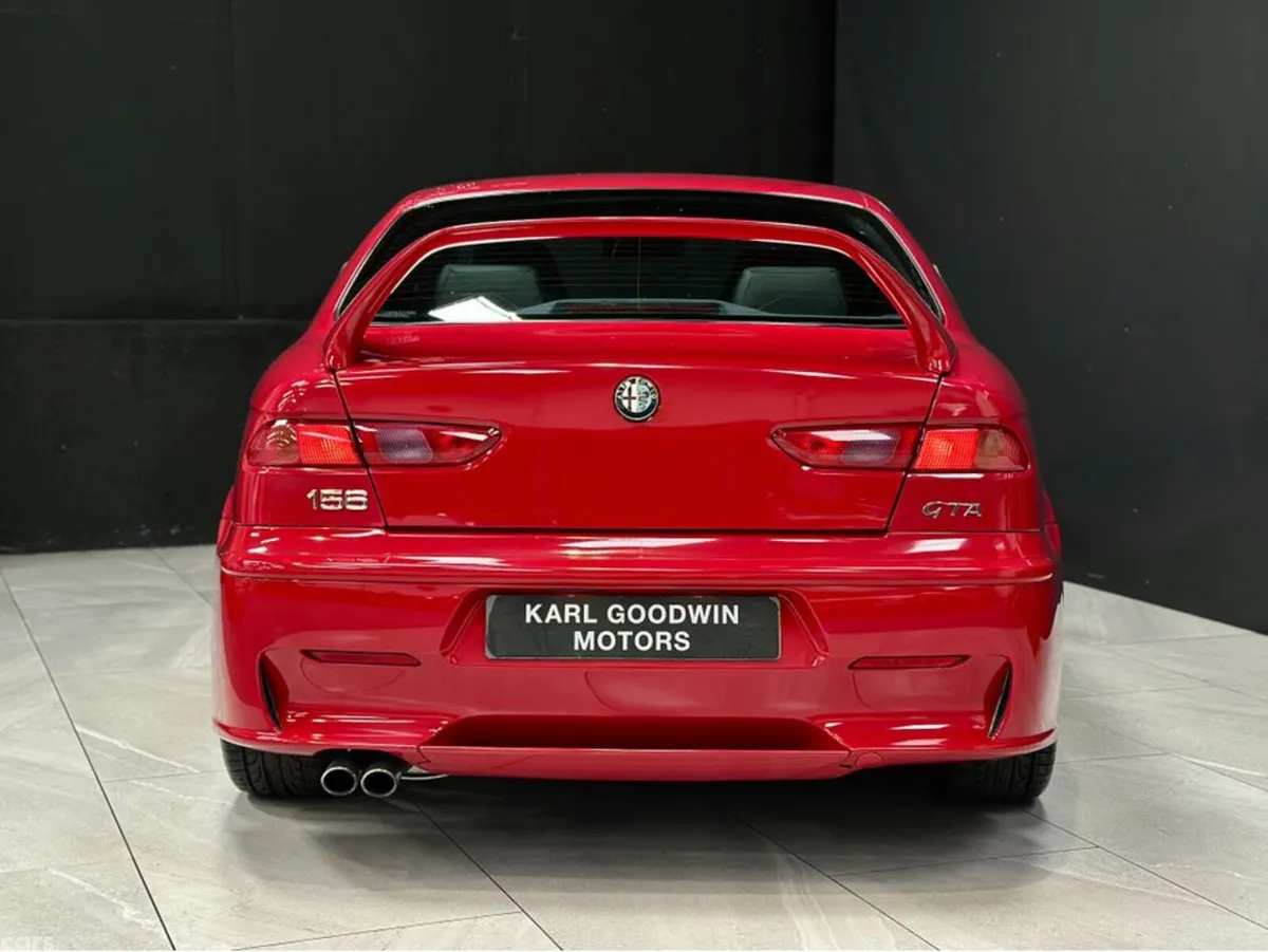 Alfa Romeo 156 Saloon, Petrol, 2002, Red