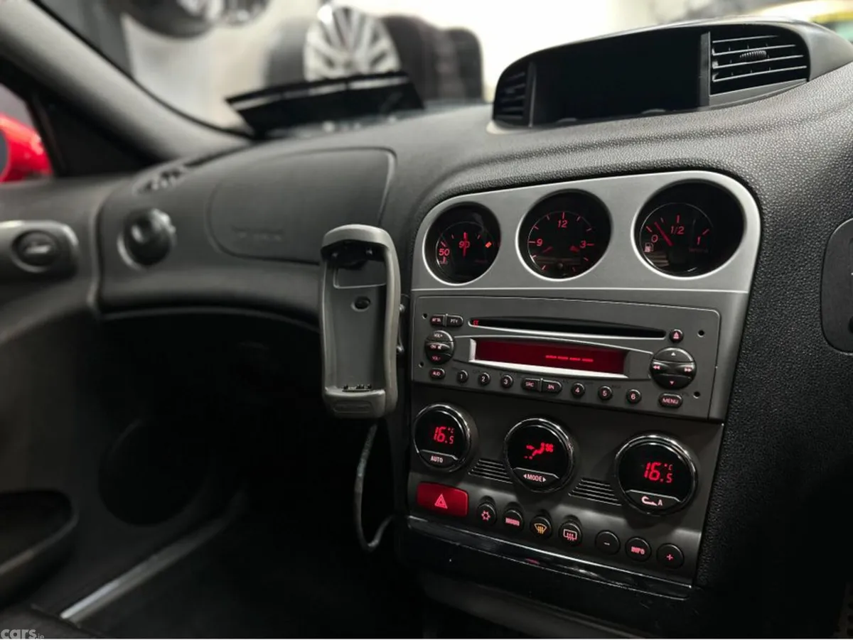 Alfa Romeo 156 Saloon, Petrol, 2002, Red