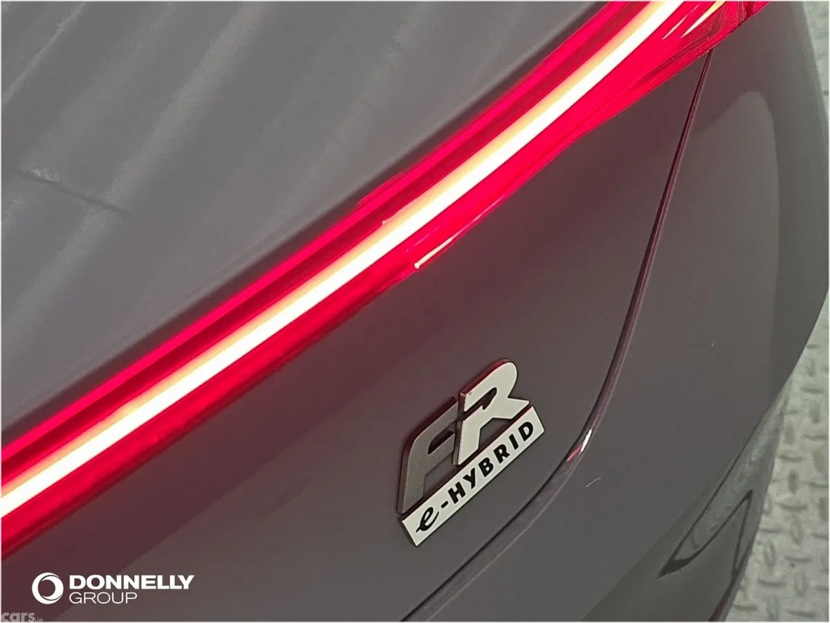 SEAT Leon Hatchback, Petrol Hybrid, 2025, Grey