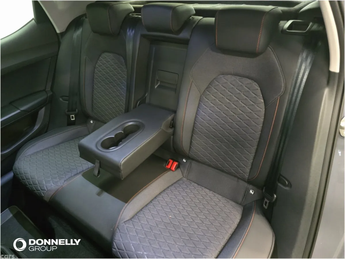 SEAT Leon Hatchback, Petrol Hybrid, 2025, Grey