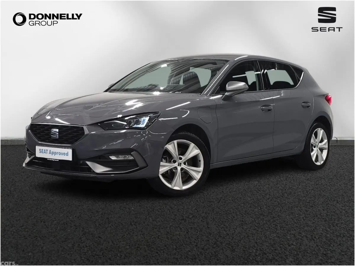 SEAT Leon Hatchback, Petrol Hybrid, 2025, Grey