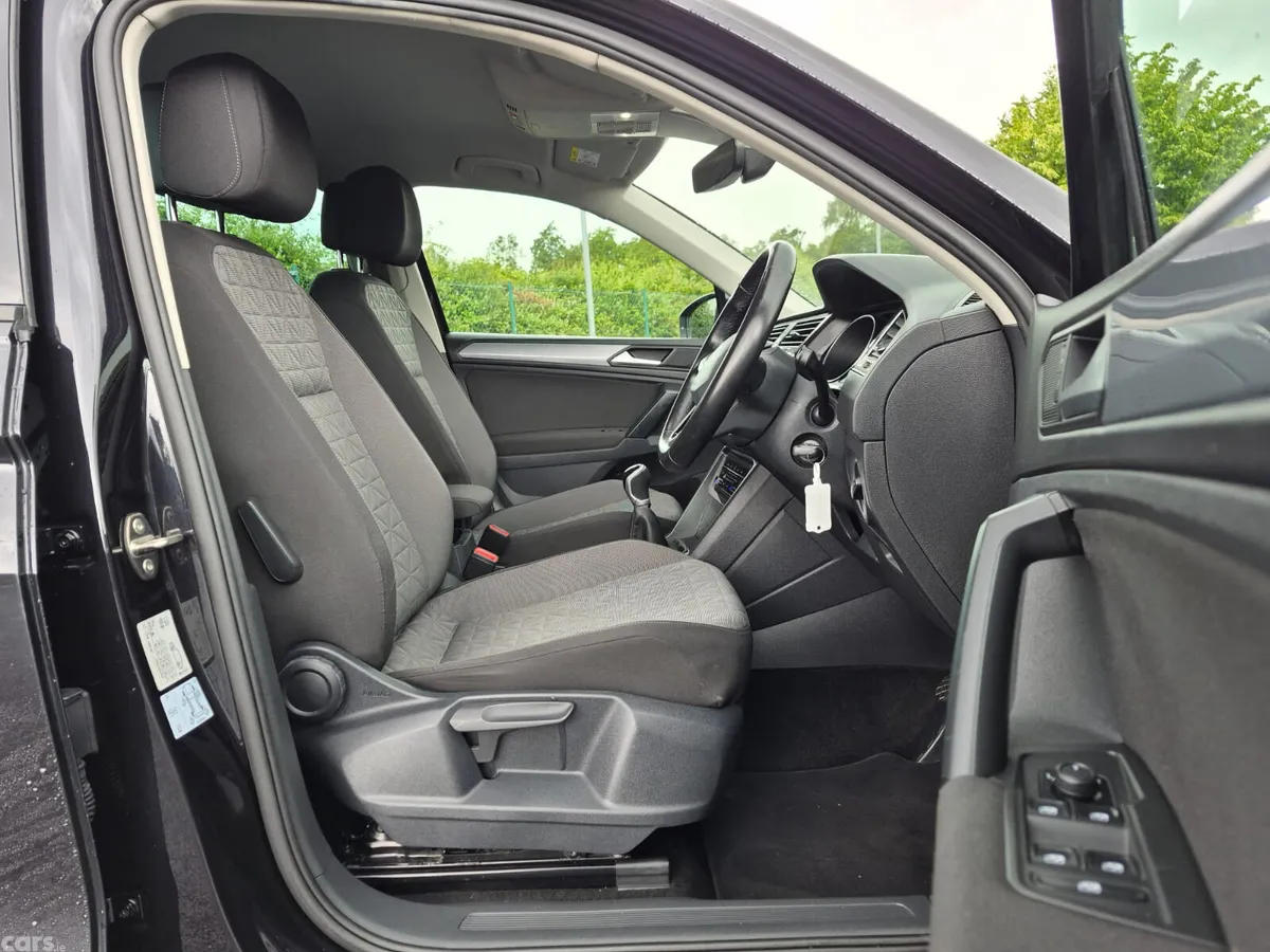 Volkswagen Tiguan SUV, Diesel, 2022, Black