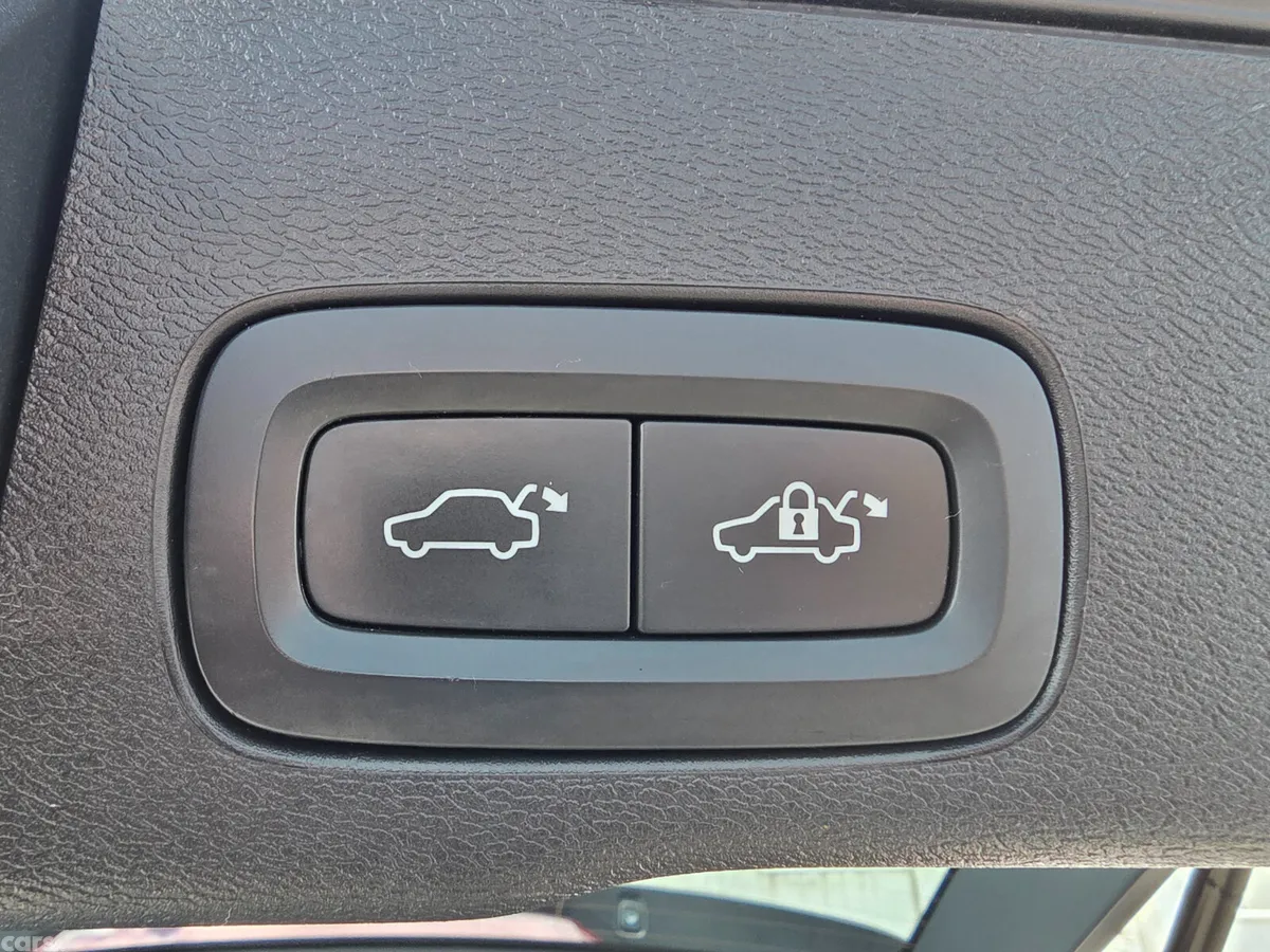 Volvo XC60 SUV, Diesel, 2022, Black
