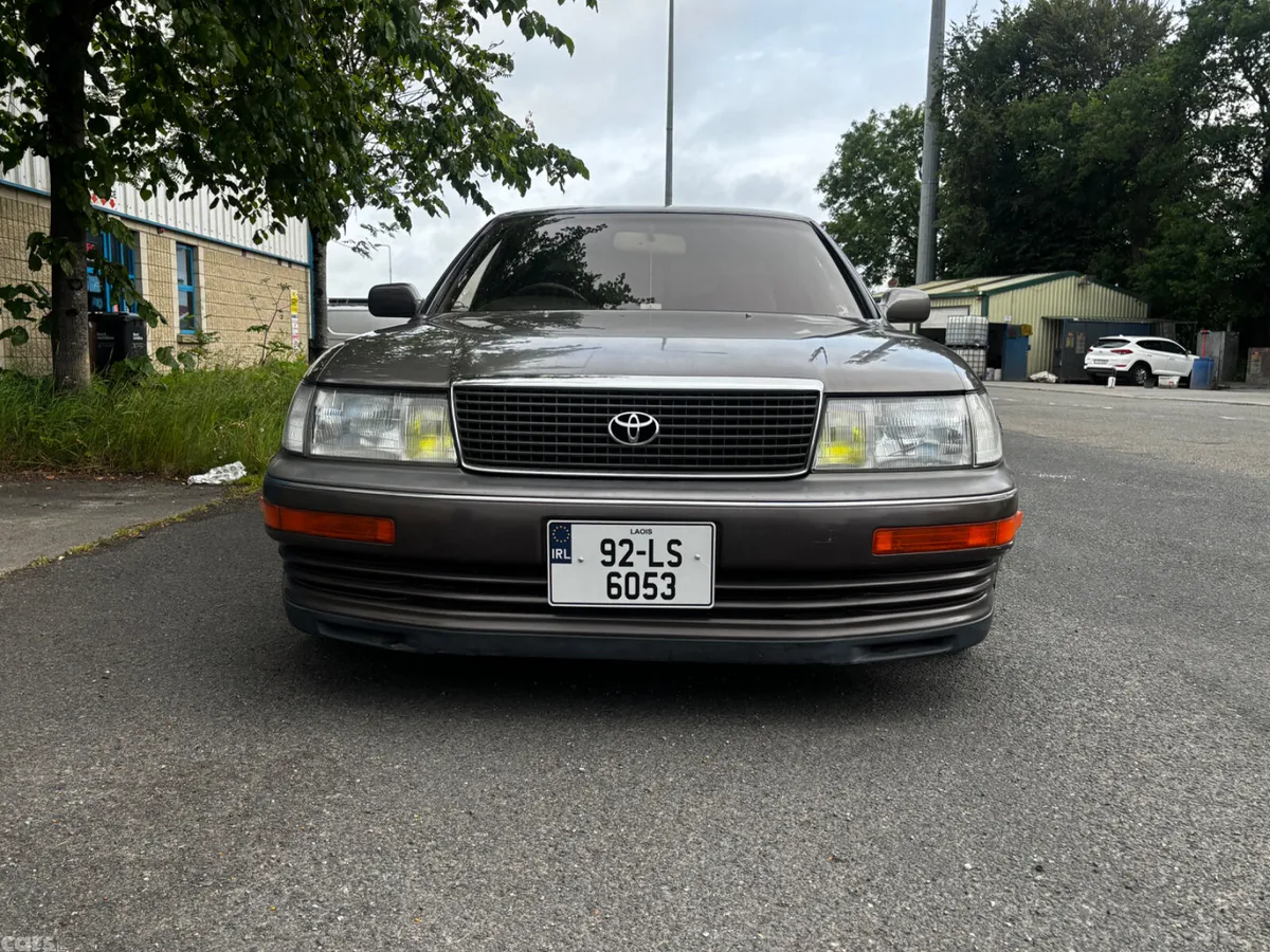 Toyota Celsior Saloon, Petrol, 1992, Brown