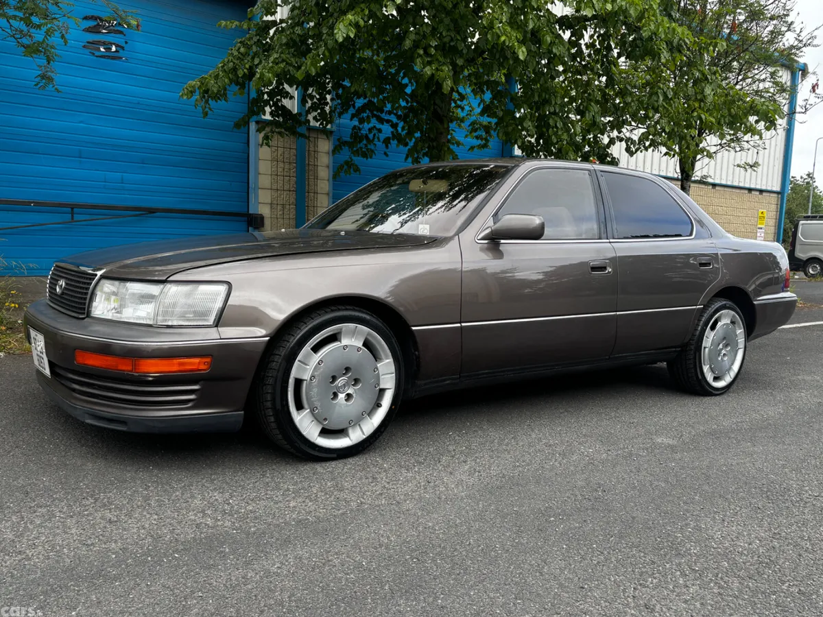 Toyota Celsior Saloon, Petrol, 1992, Brown