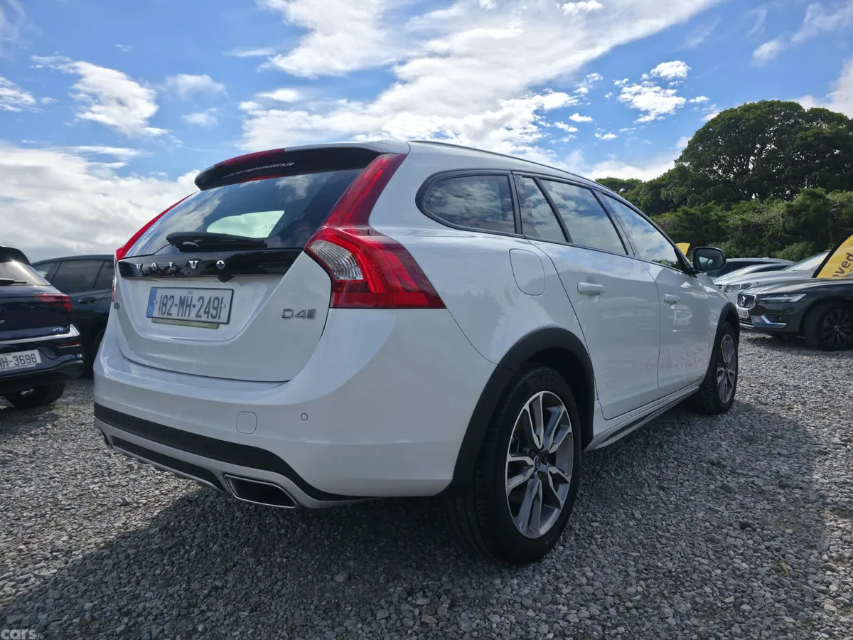 Volvo V60 Estate, Diesel, 2018, White