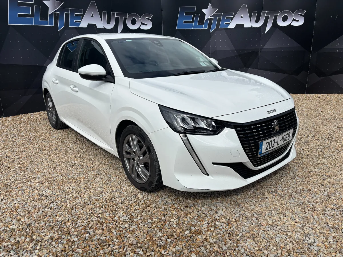 Peugeot 208 Hatchback, Petrol, 2020, White