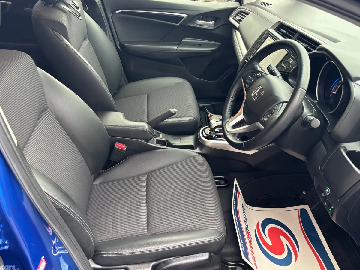 Honda Fit SUV, Petrol Hybrid, 2019, Blue