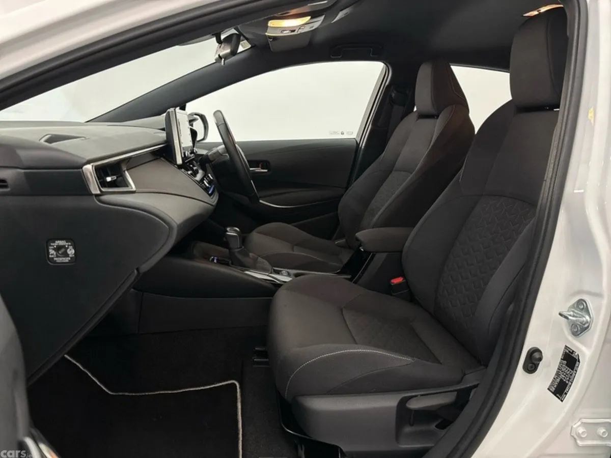 Toyota Corolla Hatchback, Petrol Hybrid, 2021, White