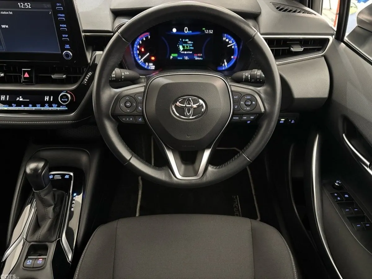 Toyota Corolla Hatchback, Petrol Hybrid, 2021, White