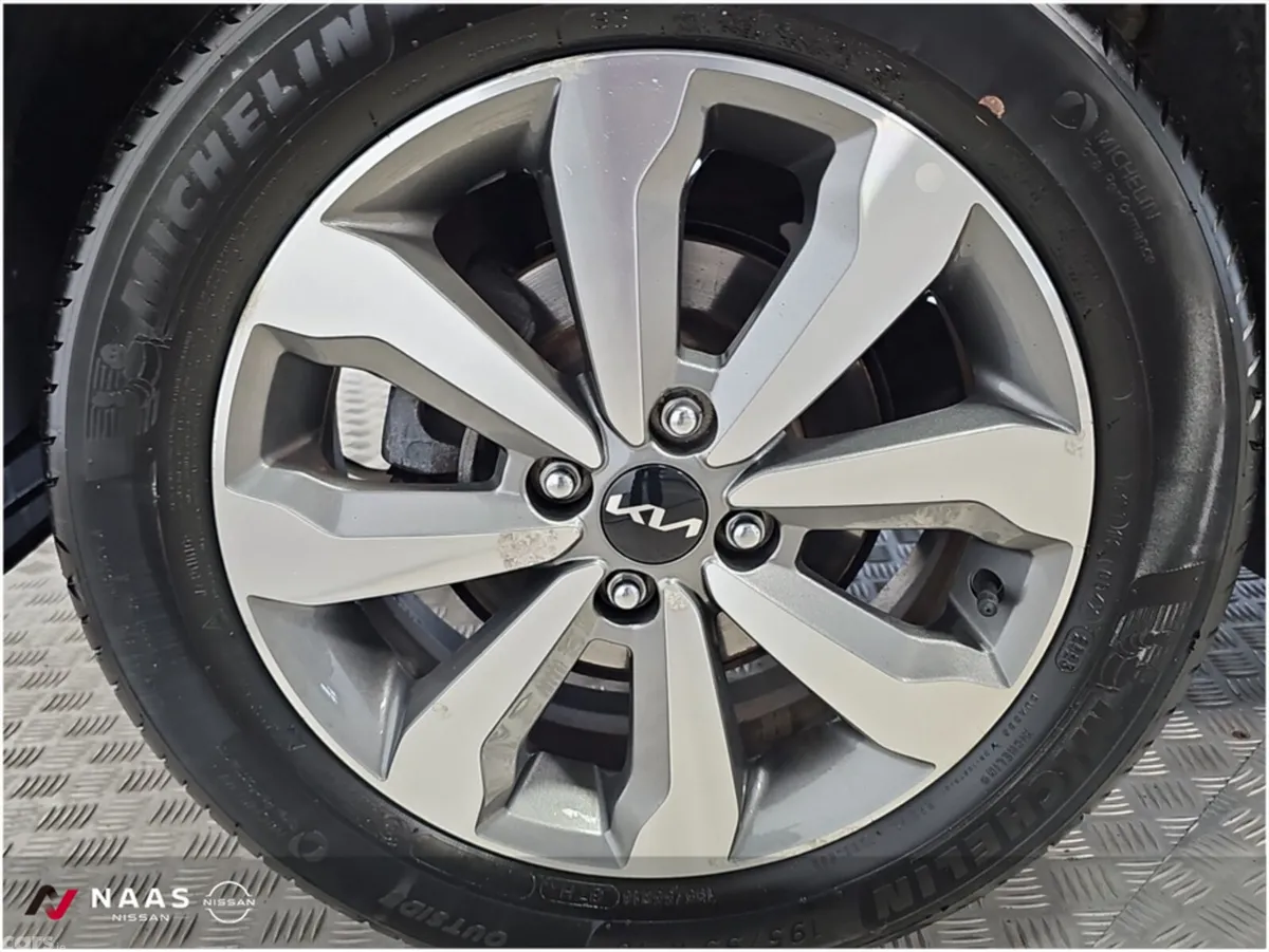 Kia Stonic SUV, Petrol, 2024, Red