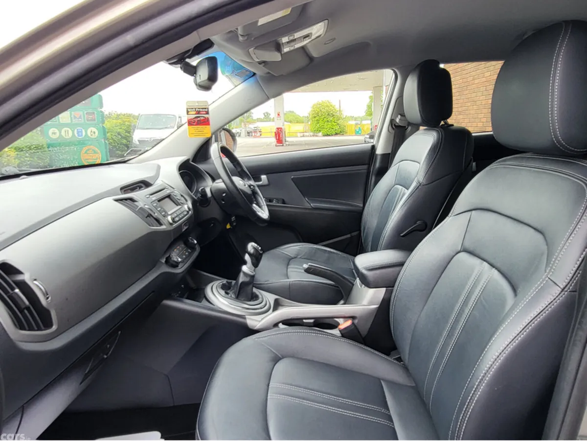 Kia Sportage MPV, Diesel, 2015, Beige