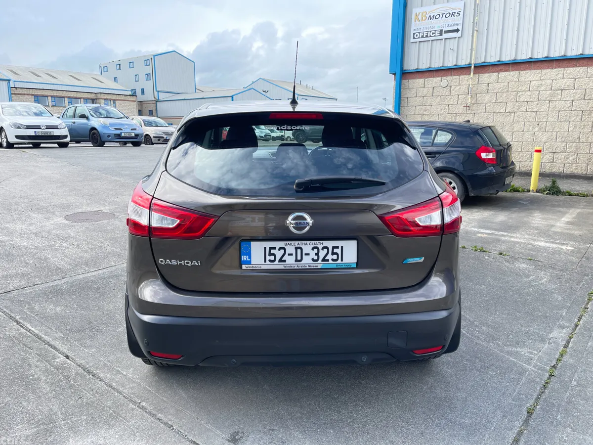 Nissan Qashqai Hatchback, Diesel, 2015, Brown