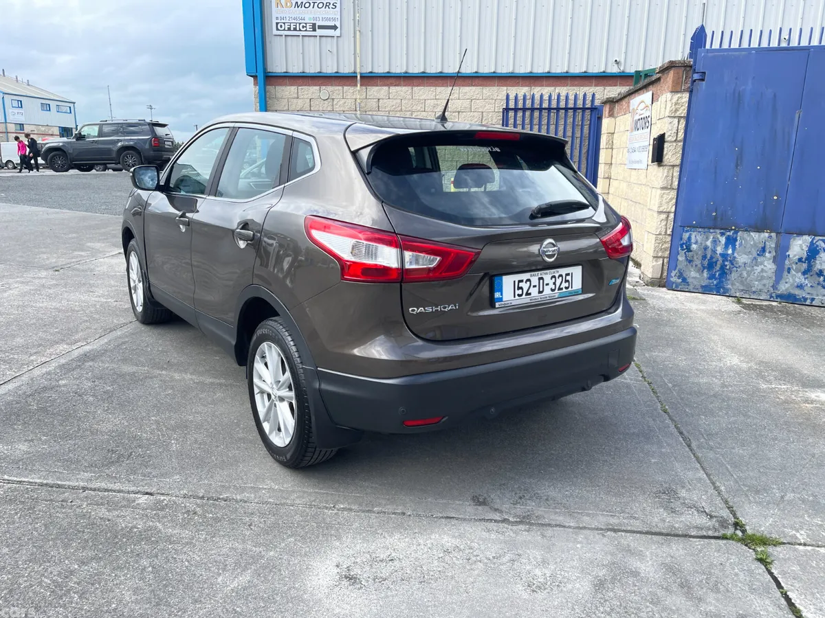 Nissan Qashqai Hatchback, Diesel, 2015, Brown