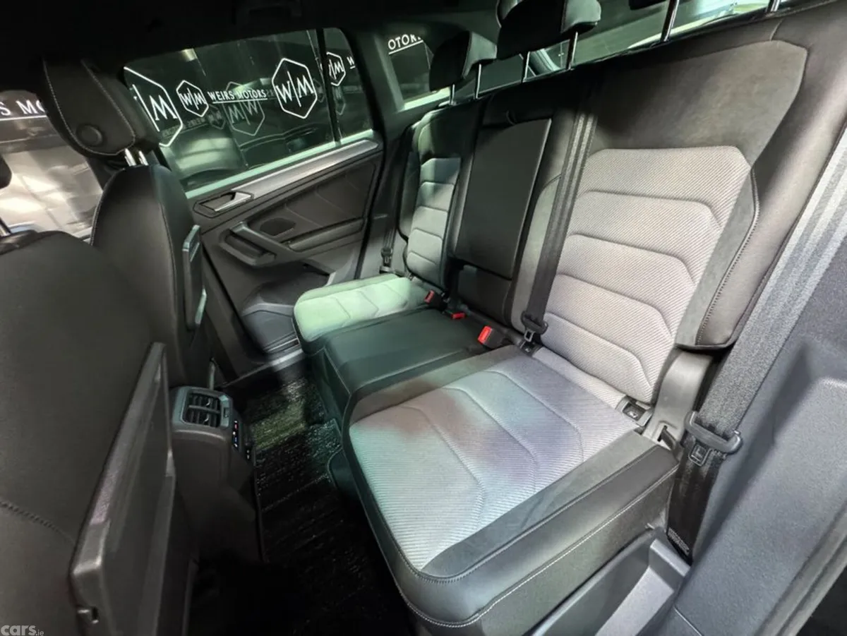 Volkswagen Tiguan MPV, Diesel, 2019, Black