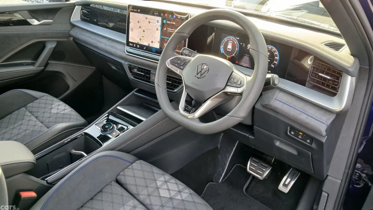 Volkswagen Tayron Estate, Diesel, 2025, Purple