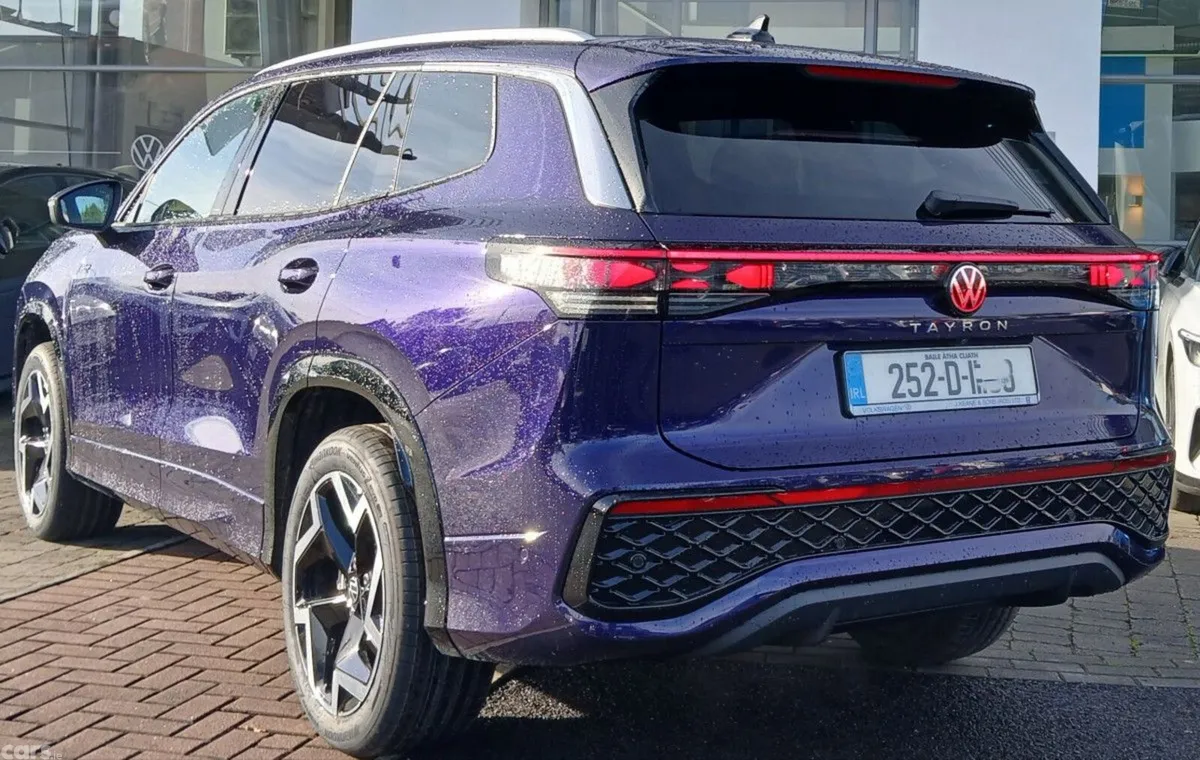 Volkswagen Tayron Estate, Diesel, 2025, Purple