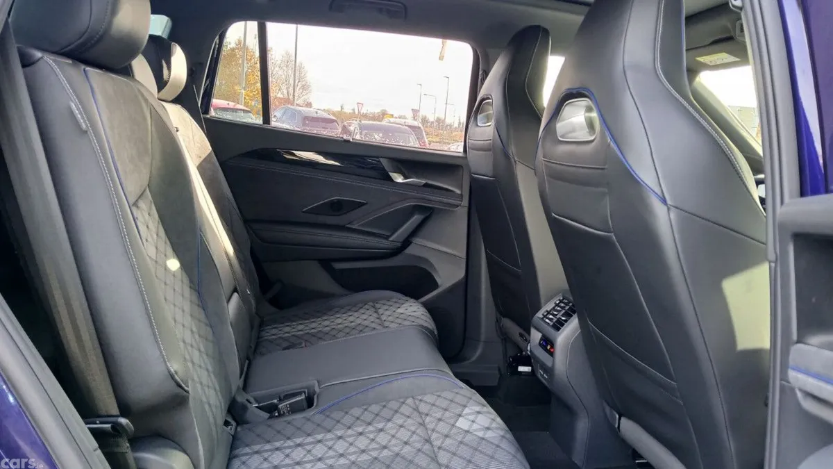 Volkswagen Tayron Estate, Diesel, 2025, Purple