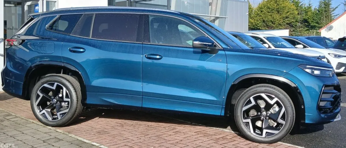 Volkswagen Tayron Estate, Diesel, 2025, Blue