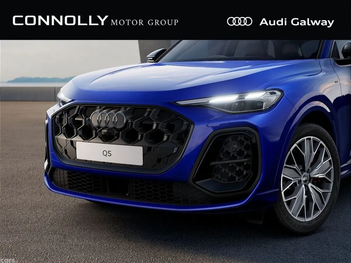 Audi Q5 SUV, Petrol Plug-in Hybrid, 2027, Blue