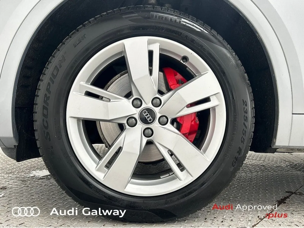 Audi Q5 SUV, Diesel, 2023, Grey