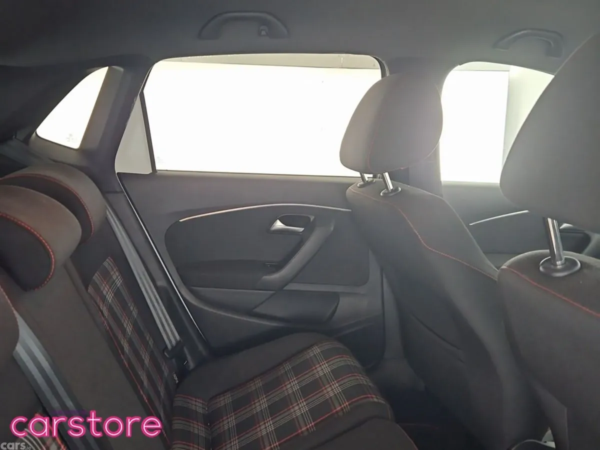 Volkswagen Polo Hatchback, Petrol, 2016, White