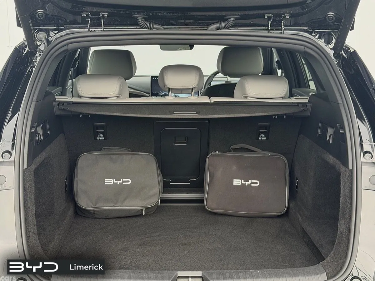 BYD Seal 6 Estate, Petrol Plug-in Hybrid, 2026, Black