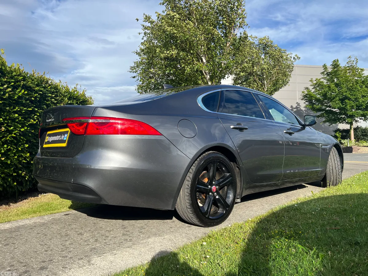 Jaguar XF Saloon, Diesel, 2017, Grey