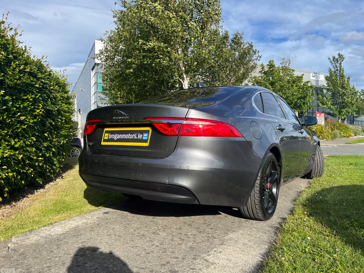 Jaguar XF Saloon, Diesel, 2017, Grey