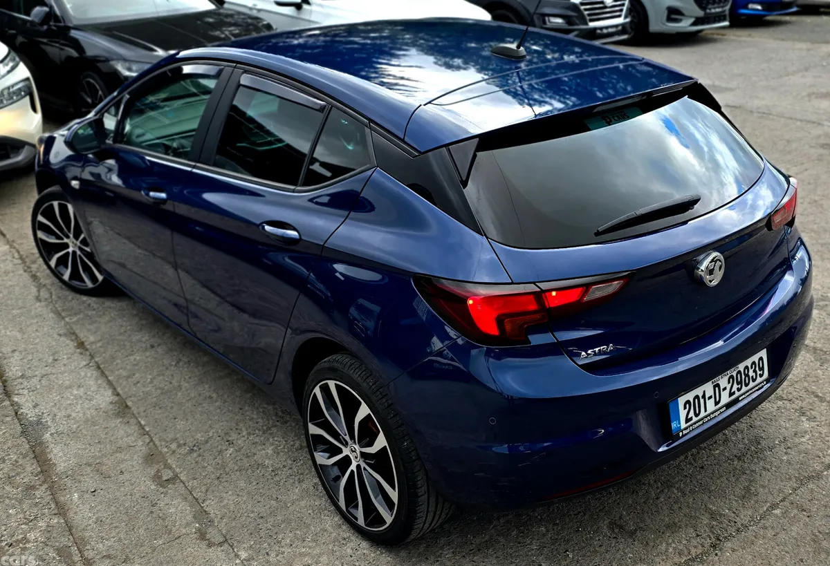 Vauxhall Astra Hatchback, Diesel, 2020, Blue