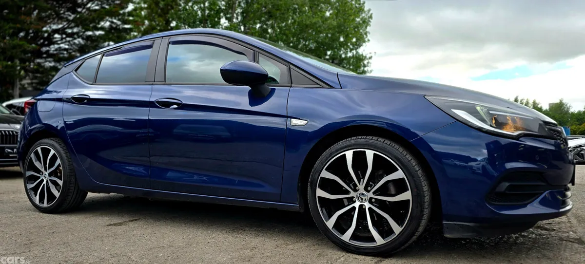 Vauxhall Astra Hatchback, Diesel, 2020, Blue
