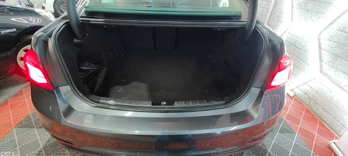 BMW 3-Series Saloon, Petrol Plug-in Hybrid, 2018, Grey