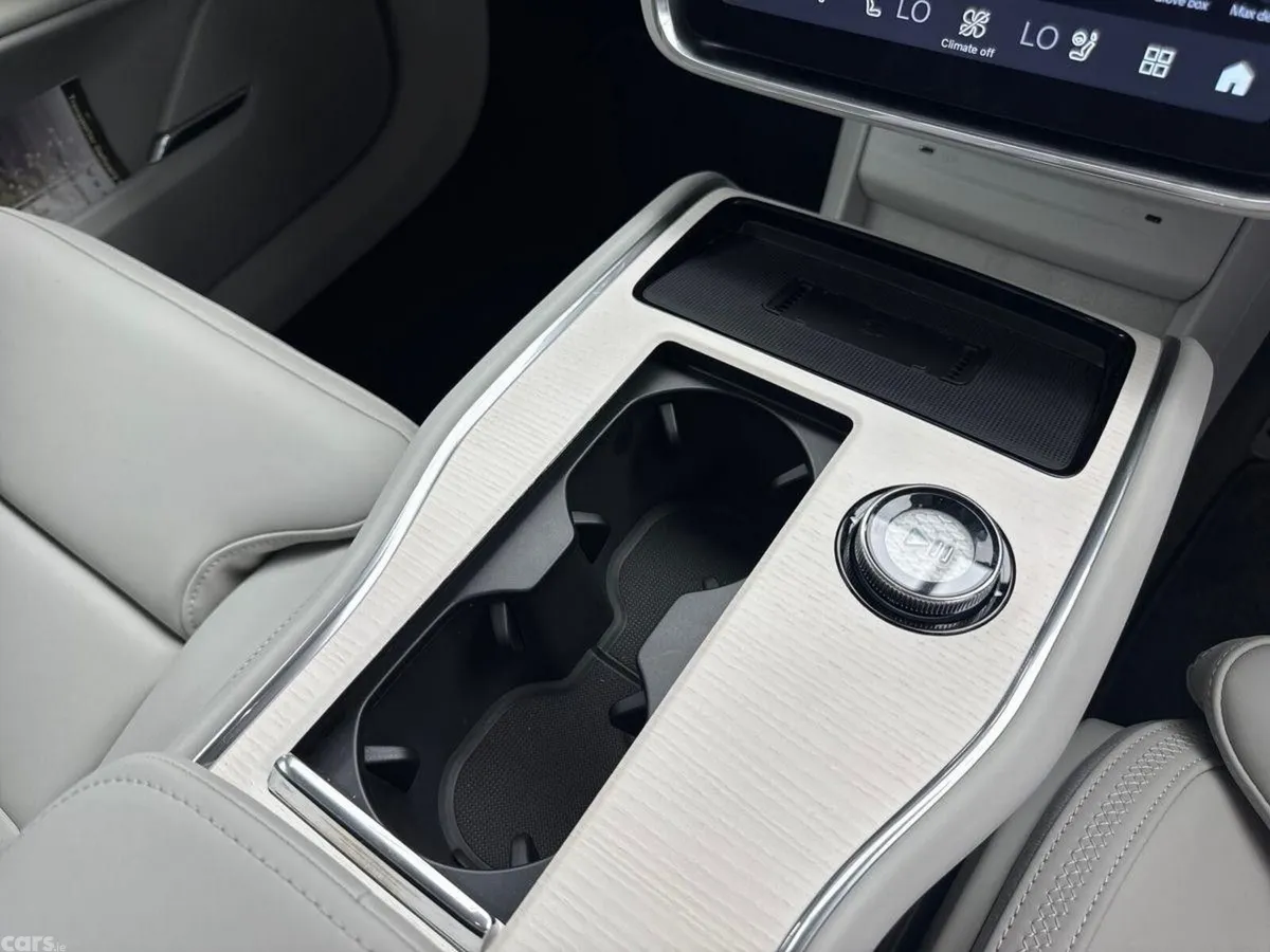 Volvo EX90 SUV, Electric, 2027, Black