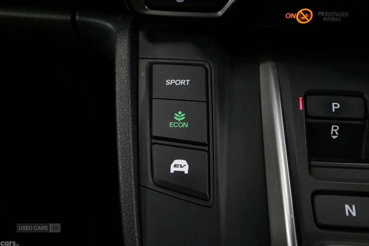 Honda CR-V SUV, Petrol Hybrid, 2022, White